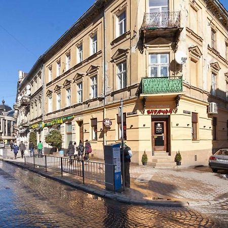 Три Кімнати Вулиця Грушевського 9 Центр Міста Львівアパートメント エクステリア 写真